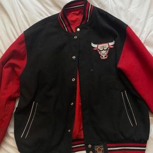 VINTAGE CHICAGO BULLS varsity jacket. 🍒